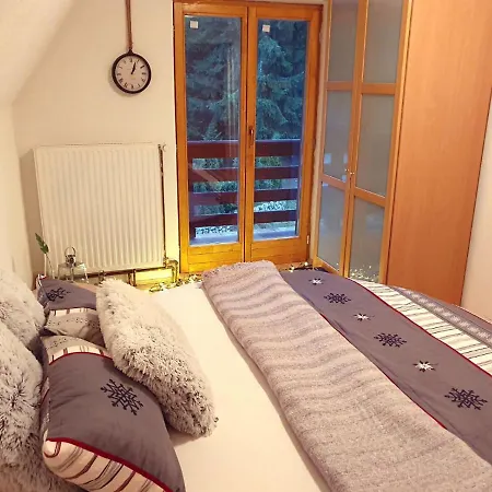 Vikend Kuca Iman Hébergement de vacances *