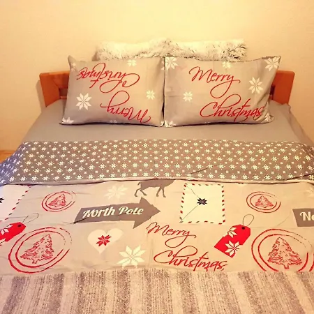 Vikend Kuca Iman Casa de Férias *